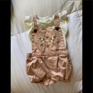 Baby girl overalls size 3-6 months